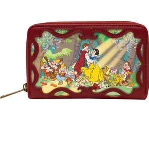 NWT SNOW WHITE LOUNGEFLY WALLET